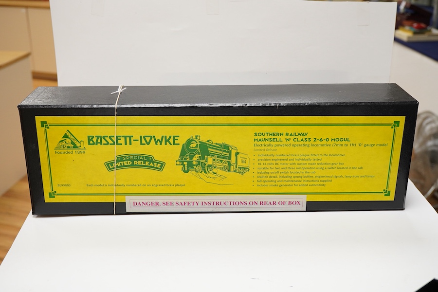 A boxed Bassett-Lowke by Corgi 0 gauge tinplate Southern Railway Maunsell N class 2-6-0 tender locomotive, 1864, in green livery, a special limited release, with option for two or three rail running, with instruction lea